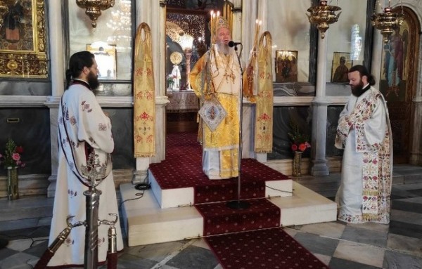 Στο ναό της Αγίας Παρασκευής ο Μητροπολίτης την Κυριακή των Πατέρων