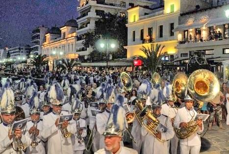 Η Φιλαρμονική της Κέρκυρας έκλεψε την παράσταση