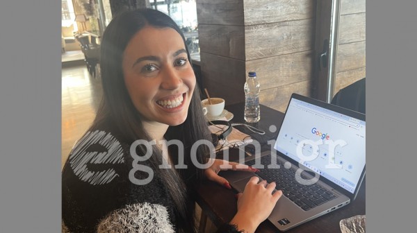 Η Έλενα λατρεύει το ηλιοβασίλεμα και τις γαρίδες σαγανάκι