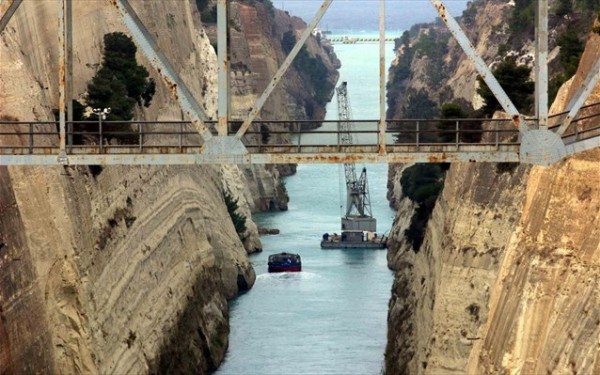 Ισθμός Κορίνθου: Ηλικιωμένη πήδηξε από τη γέφυρα και σκοτώθηκε