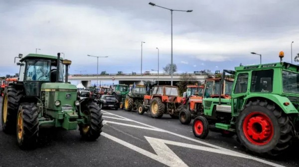 Νέες εκτροπές σε Ριτσώνα, Μαρτίνο και Μπράλο λόγω των αγροτικών κινητοποιήσεων