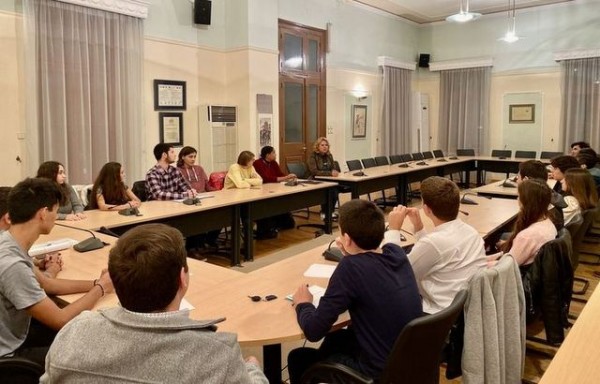 ΧΑΛΚΙΔΑ: Συνεδριάζει το Δημοτικό Συμβούλιο Εφήβων