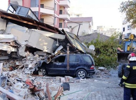 ΑΛΒΑΝΙΑ: Φονικός σεισμός με 13 νεκρούς και εκατοντάδες τραυματίες