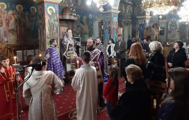 ΜΥΤΙΚΑΣ ΧΑΛΚΙΔΑΣ: Ο Μητροπολίτης στην Προηγιασμένη Θεία Λειτουργία