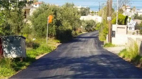 ΔΗΜΟΣ ΧΑΛΚΙΔΕΩΝ: Ασφαλτοστρώσεις οδών σε Αυλίδα και Ανθηδόνα