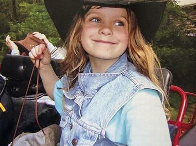 Αυτό το αγγελούδι αυτοκτόνησε για να ξαναδεί τον μπαμπά του