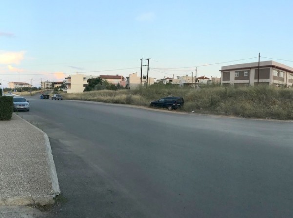 ΚΑΤΑΓΓΕΛΙΑ: Όχημα παρατημένο ένα χρόνο στον καινούργιο δρόμο της Κανήθου