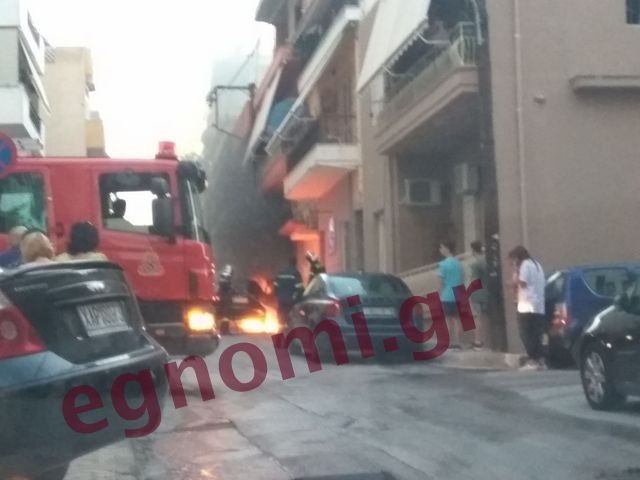 ΧΑΛΚΙΔΑ-ΟΔΟΣ ΚΑΚΑΡΑ: ΙΧ έπιασε φωτιά εν κινήσει!