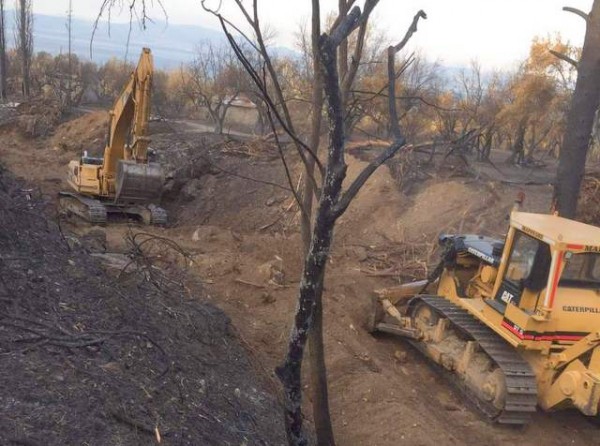 ΒΟΡΕΙΟΣ ΕΥΒΟΙΑ: Οι μπουλντόζες έπιασαν δουλειά στα ρέματα των πυρόπληκτων κοινοτήτων