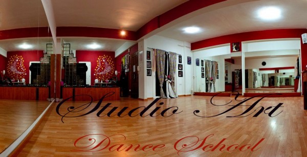 STUDIO ART: Ο ...ναός των χορών!