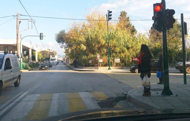 Ξεκίνησαν να λειτουργούν τα νέα φανάρια στην οδό Ληλαντίων