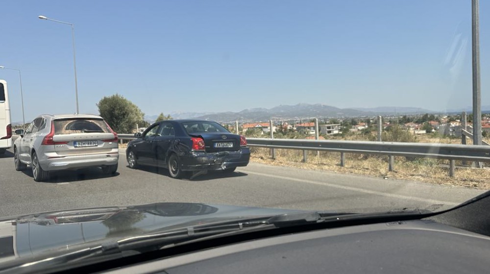 Τροχαίο ατύχημα στον δρόμο Χαλκίδας - Σχηματαρίου