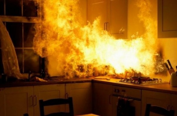 Σε κρίσιμη κατάσταση 5χρονο αγοράκι από αναθυμιάσεις - Συνελήφθη ο πατέρας