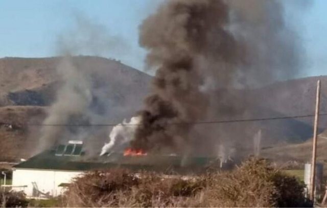 Μεγάλη φωτιά στο εργοστάσιο Υφαντής στη Φαρκαδόνα Τρικάλων