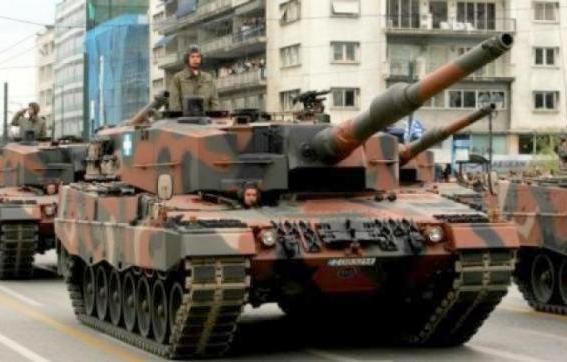 Βγαίνουν τα τανκς στους δρόμους την 28η Οκτωβρίου