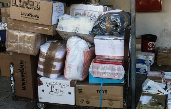Φορολογική επιβάρυνση από 1η Ιουλίου στα δέματα για παραγγελίες μέσω διαδικτύου από το εξωτερικό
