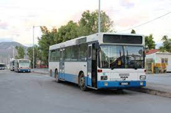 ΦΑΝΕΡΩΜΕΝΗ ΑΡΤΑΚΗΣ: Περίμενε μάταια το λεωφορείο