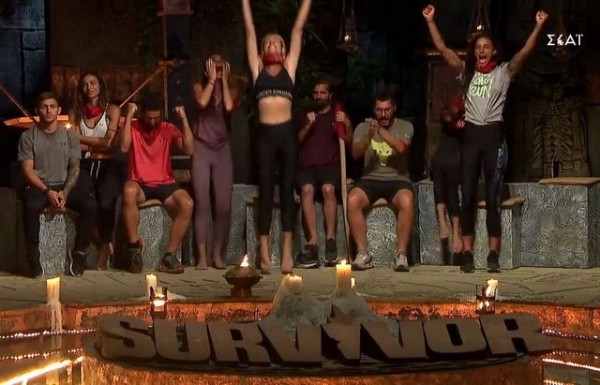 SURVIVOR: Πανηγύρια στους Διάσημους για την αποχώρηση του Βαλάντη - Έκαψε την μπαντάνα