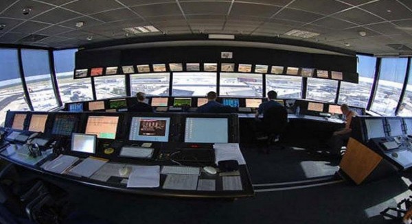 Εγκληματική οργάνωση έδινε πλαστά διπλώματα πιλότου