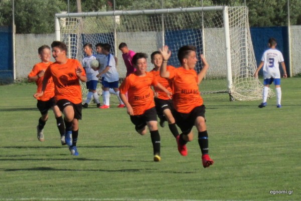 ΛΗΛΑΣ ΒΑΣΙΛΙΚΟΥ-ΑΚΑΔ. ΕΡΕΤΡΙΑΣ 4-2 (Προπαίδες): Προβάδισμα πρόκρισης στον τελικό