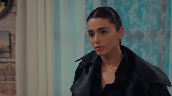 Η ΓΗ ΤΗΣ ΕΛΙΑΣ: Δείτε απόψε (ΤΡΙΤΗ 29 ΑΠΡΙΛΙΟΥ)