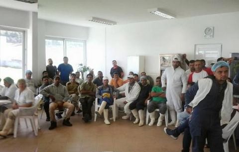 Αλληλεγγύη σε πρόσφυγες από απλήρωτους εργαζόμενους