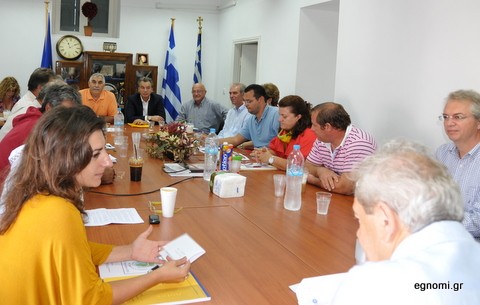 Μοίρασε υποσχέσεις στη Σκύρο