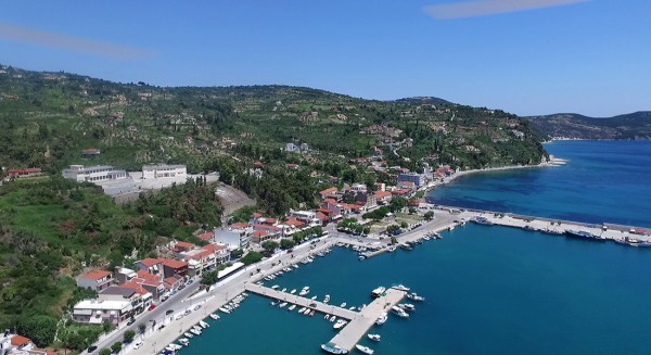 ΚΥΜΗ -ΠΛΑΤΑΝΑ -ΣΤΟΜΙΟ - ΑΓΙΟΣ ΓΕΩΡΓΙΟΣ: Αρχοντική ομορφιά, ωραίες παραλίες και πλούσιες γεύσεις!