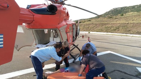 Πτώση ελικοπτέρου στην Ελευσίνα - Αποφεύχθηκε η τραγωδία