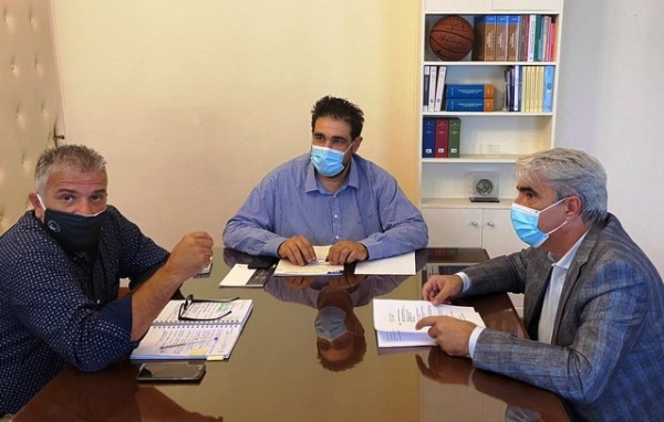 Ο Κεδίκογλου και ο Μαυρίκος πήγαν στον Λιβάνιο για θέματα της Σκύρου