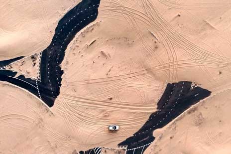 H έρημος «καταπίνει» το Ντουμπάι