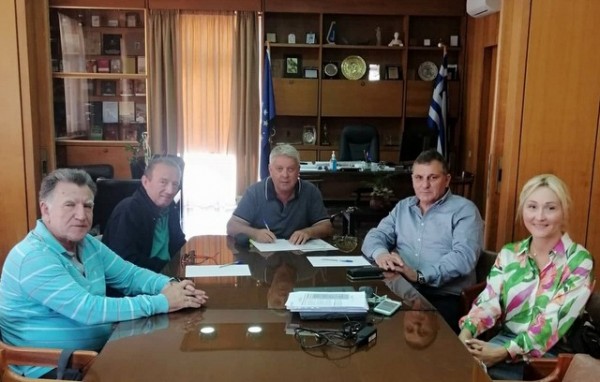 Συνεργασία Περιφέρειας Στερεάς Ελλάδας και Επιμελητηρίου Εύβοιας για την προβολή των ευβοϊκών επιχειρήσεων