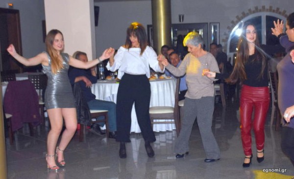 ΑΠΟΛΛΩΝΙΔΕΣ ΕΡΕΤΡΙΑΣ: Ομορφιά και κέφι (ΦΩΤΟΡΕΠΟΡΤΑΖ)