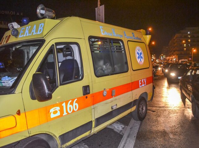 ΛΕΩΦΟΡΟΣ ΜΕΣΟΓΕΙΩΝ: ΙΧ παρέσυρε πεζό και τον σκότωσε