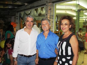 Συνεχίζει τις περιοδείες σε προεκλογικούς ρυθμούς ο Σίμος Κεδίκογλου