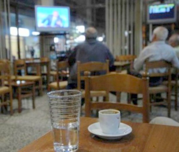 Πρόστιμο-μαμούθ σε καφενείο χωριού επειδή σέρβιραν η πεθερά και ο αδερφός του ιδιοκτήτη