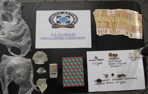 Συνελήφθη 21χρονος για διακίνηση ναρκωτικών στο Μαλακώντα Ερέτριας