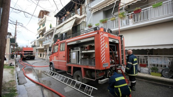 ΑΡΤΑΚΗ: Ξέσπασε φωτιά σε διαμέρισμα