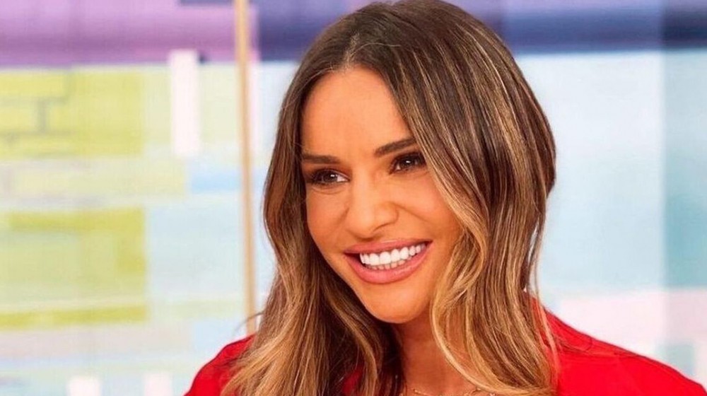 ΕΛΕΝΗ ΤΣΟΛΑΚΗ: Αυτό το πρόσωπο θα την αντικαταστήσει όσο θα είναι ...εκτός τηλεόρασης λόγω εγκυμοσύνης