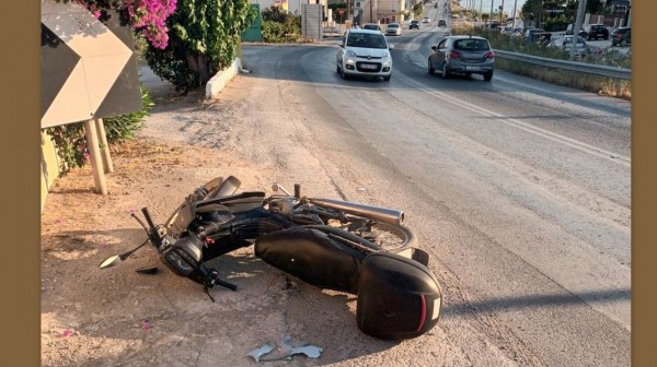 ΧΑΛΚΙΔΑ: Τροχαίο ατύχημα στη στροφή Τσεκούρα με θύμα δικυκλιστή (φωτό)