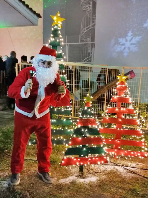 Ο Κώστας Μπαρούτας είναι ένας ...fit Άη-Βασίλης