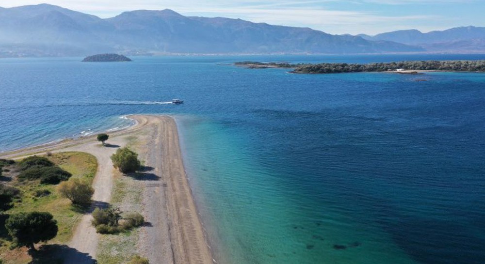 ΒΟΡΕΙΑ ΕΥΒΟΙΑ: Συνταξιούχος φιλόλογος έγραψε βιβλίο για την Λιχάδα