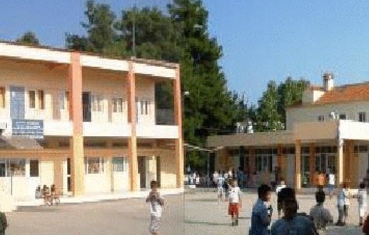 ΒΑΘΥ ΑΥΛΙΔΑΣ-ΔΗΜΟΤΙΚΟ ΣΧΟΛΕΙΟ: Επίθεση εξωσχολικού στους δασκάλους -Συνελήφθη από την Αστυνομία