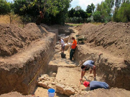 Στα ίχνη του ιερού της Αρτέμιδος στην Αμάρυνθο η αρχαιολογική έρευνα