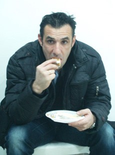 Τι ...κατάπιε ο Δημήτρης;