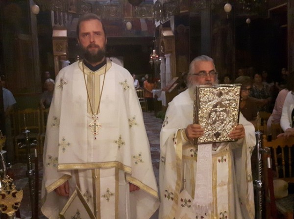 ΕΡΕΤΡΙΑ: Ιερή Αγρυπνία για την Παναγία στον ιερό ναό Αγίου Νικολάου