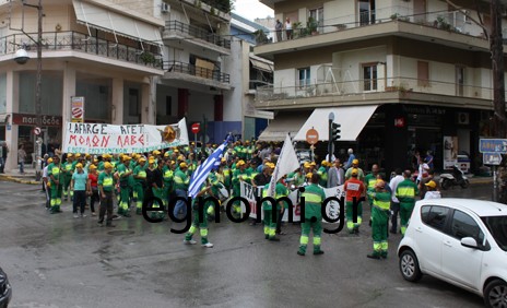 Πέταξαν κροτίδες στο γραφείο του Σίμου Kεδίκογλου