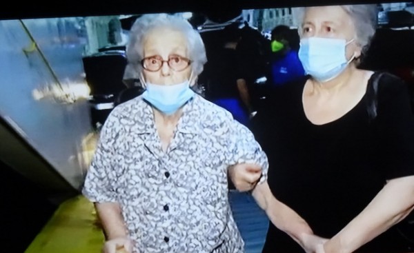ΒΟΡΕΙΑ ΕΥΒΟΙΑ ΦΩΤΙΑ: Περισσότεροι από χίλιοι πυρόπληκτοι της Λίμνης έφτασαν στην Αιδηψό