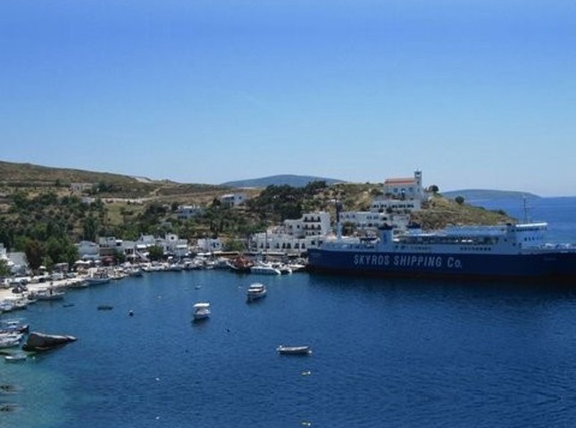 ΣΚΥΡΟΣ: Επείγουσα διακομιδή 30χρονης από την Λιναριά στην Κύμη