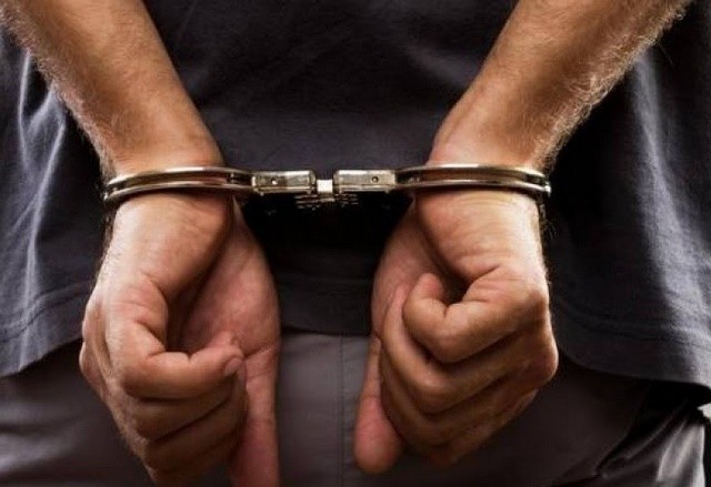 Οδηγός μαθητών αποπλάνησε τρεις 14χρονες - Συνελήφθη από την αστυνομία